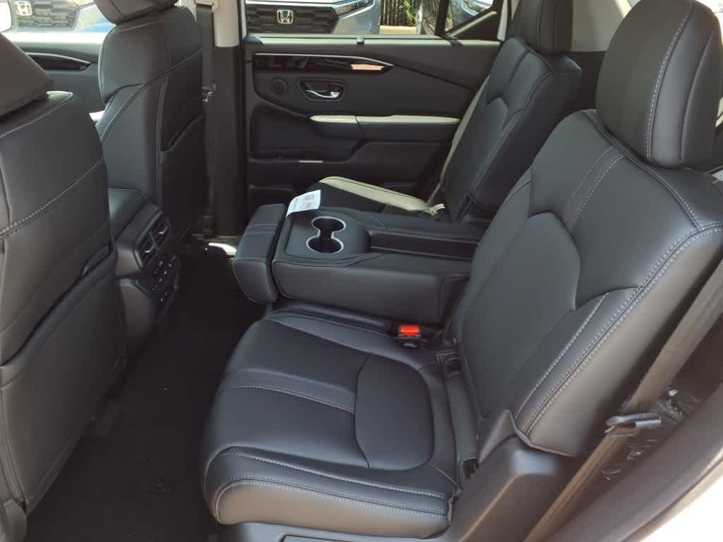 Thumbnail: 2025 Honda Pilot - 9