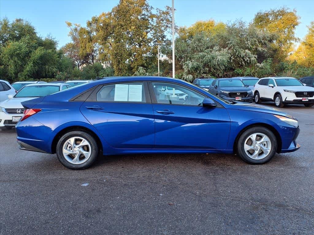 2023 Hyundai Elantra SE photo 4
