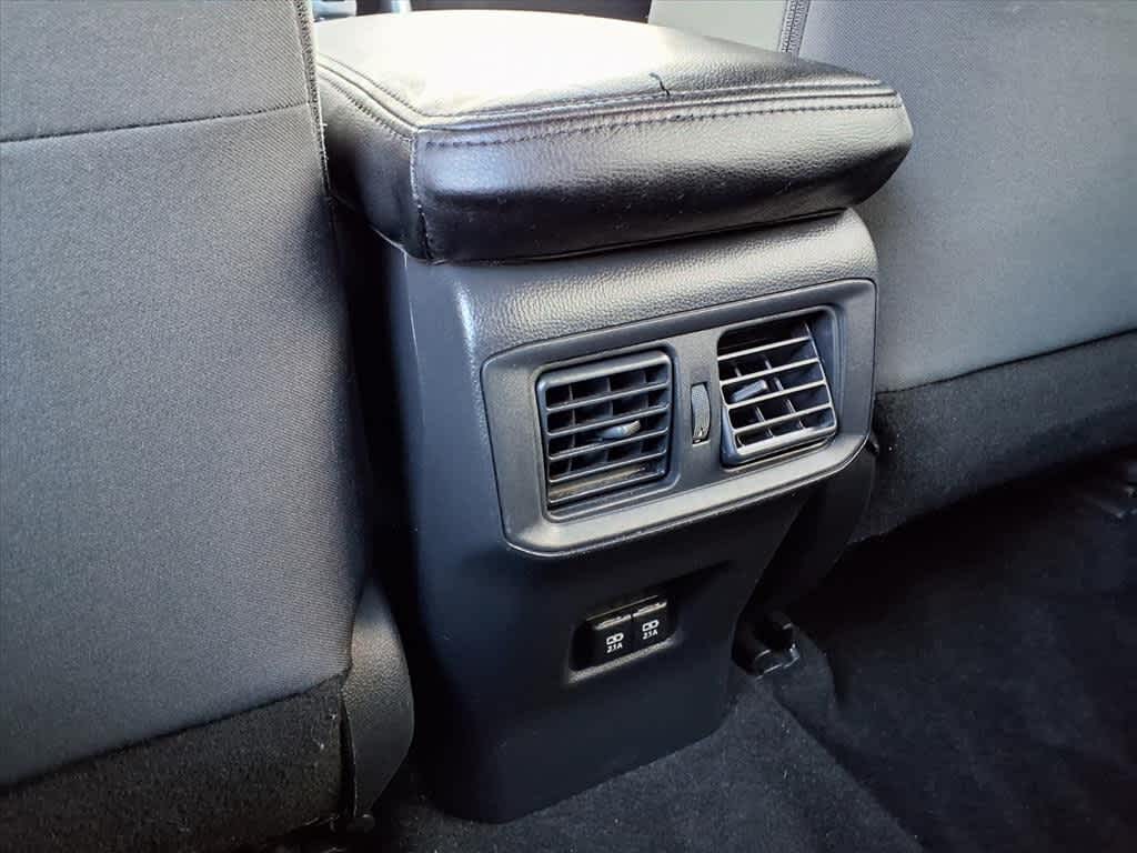 Thumbnail: 2020 Toyota RAV4 - 10