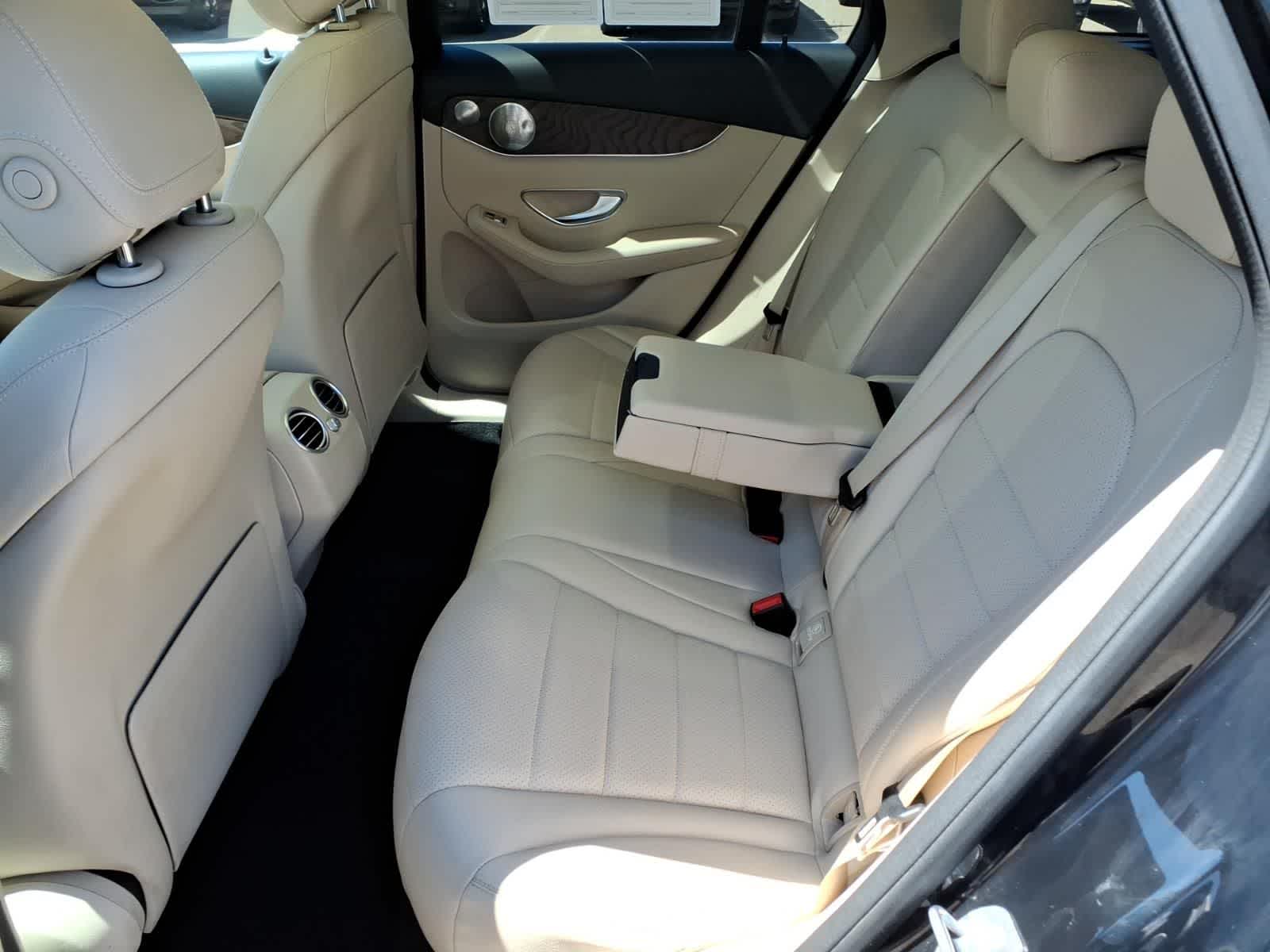 2019 Mercedes-Benz GLC GLC350e - Photo 9