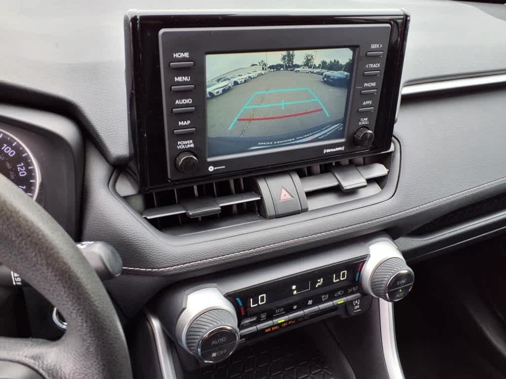 Thumbnail: 2021 Toyota RAV4 - 21