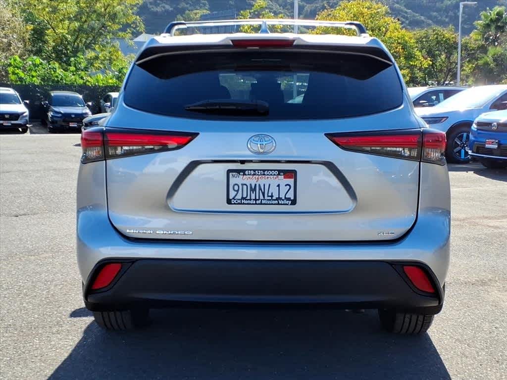 Thumbnail: 2023 Toyota Highlander - 5