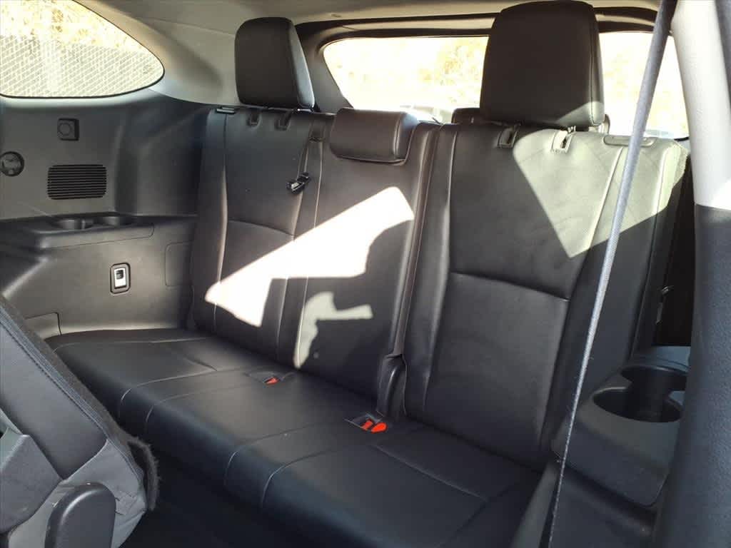 Thumbnail: 2020 Toyota Highlander - 10