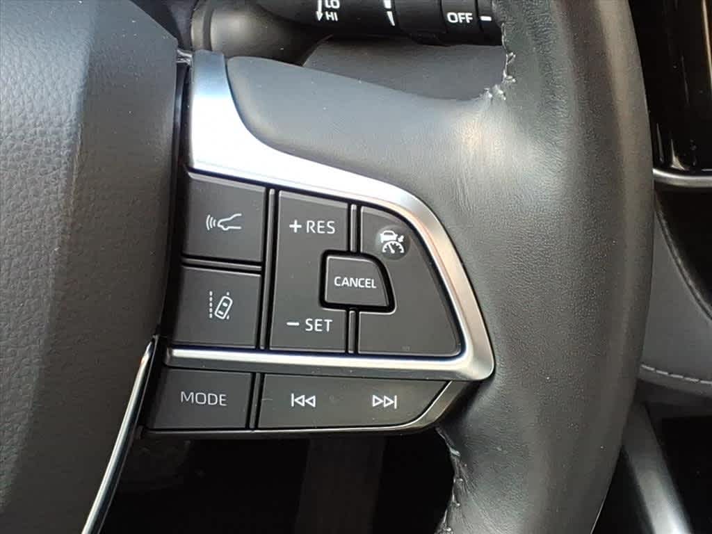 Thumbnail: 2020 Toyota Highlander - 19