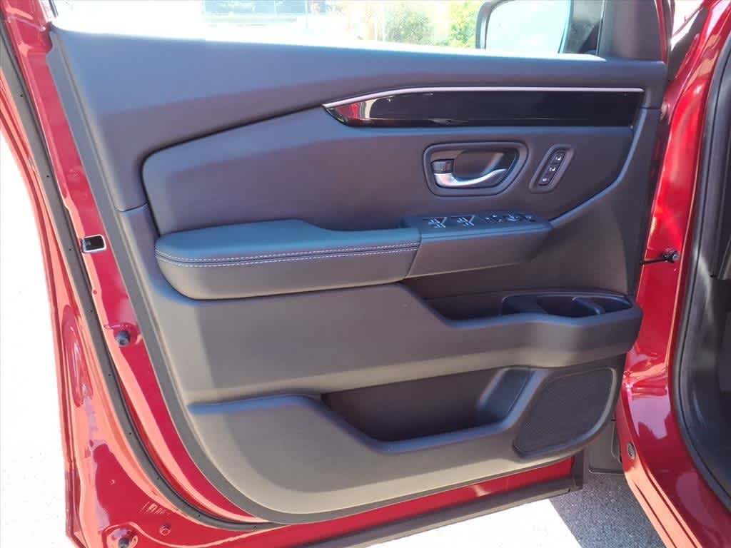 Thumbnail: 2025 Honda Pilot - 14