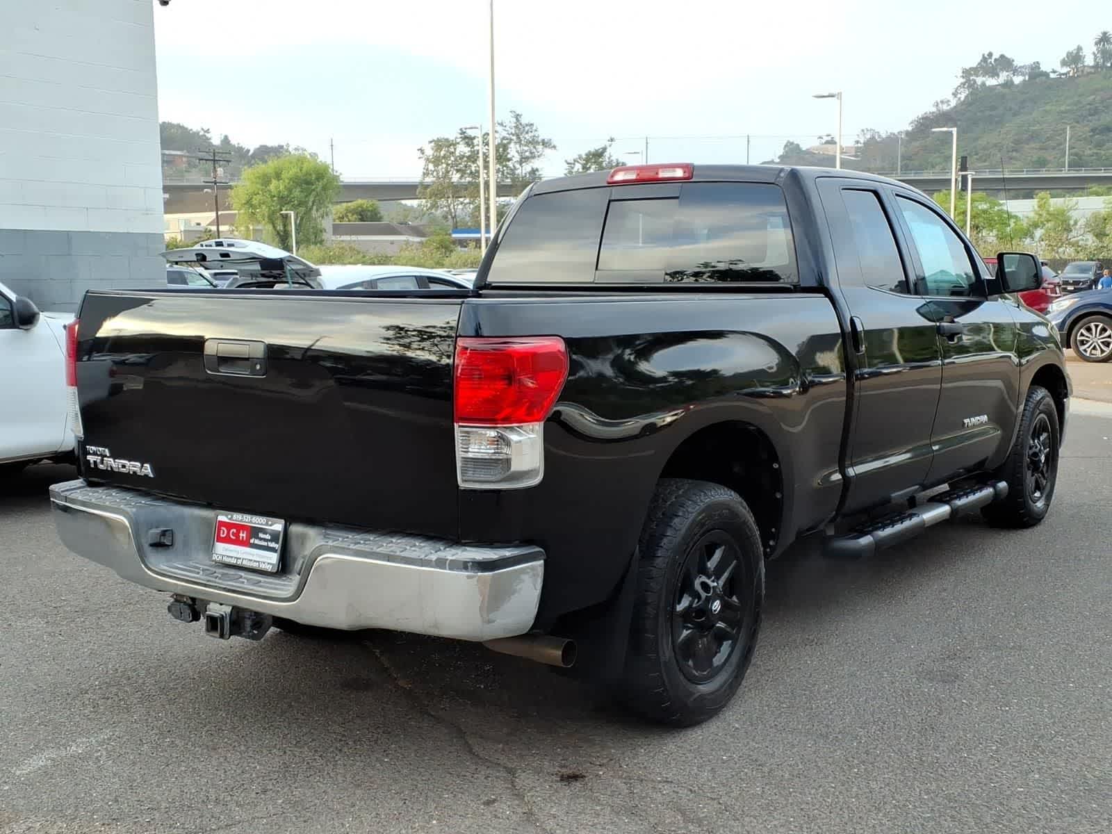 Thumbnail: 2013 Toyota Tundra - 3
