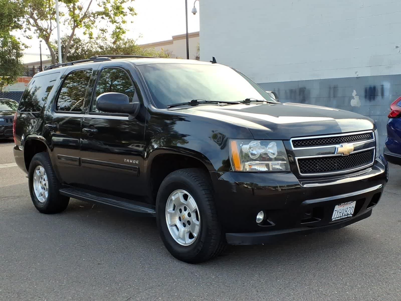 Thumbnail: 2010 Chevrolet Tahoe - 3