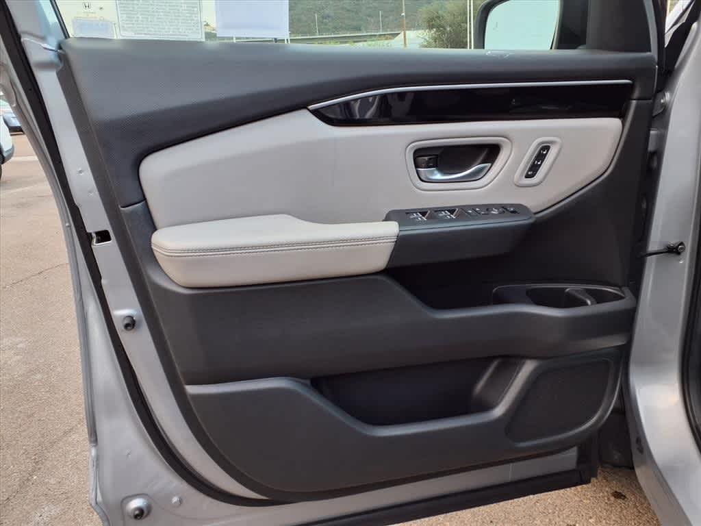 Thumbnail: 2024 Honda Pilot - 14