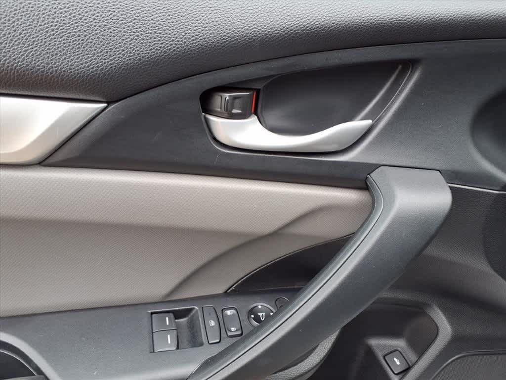 Thumbnail: 2017 Honda Civic - 10