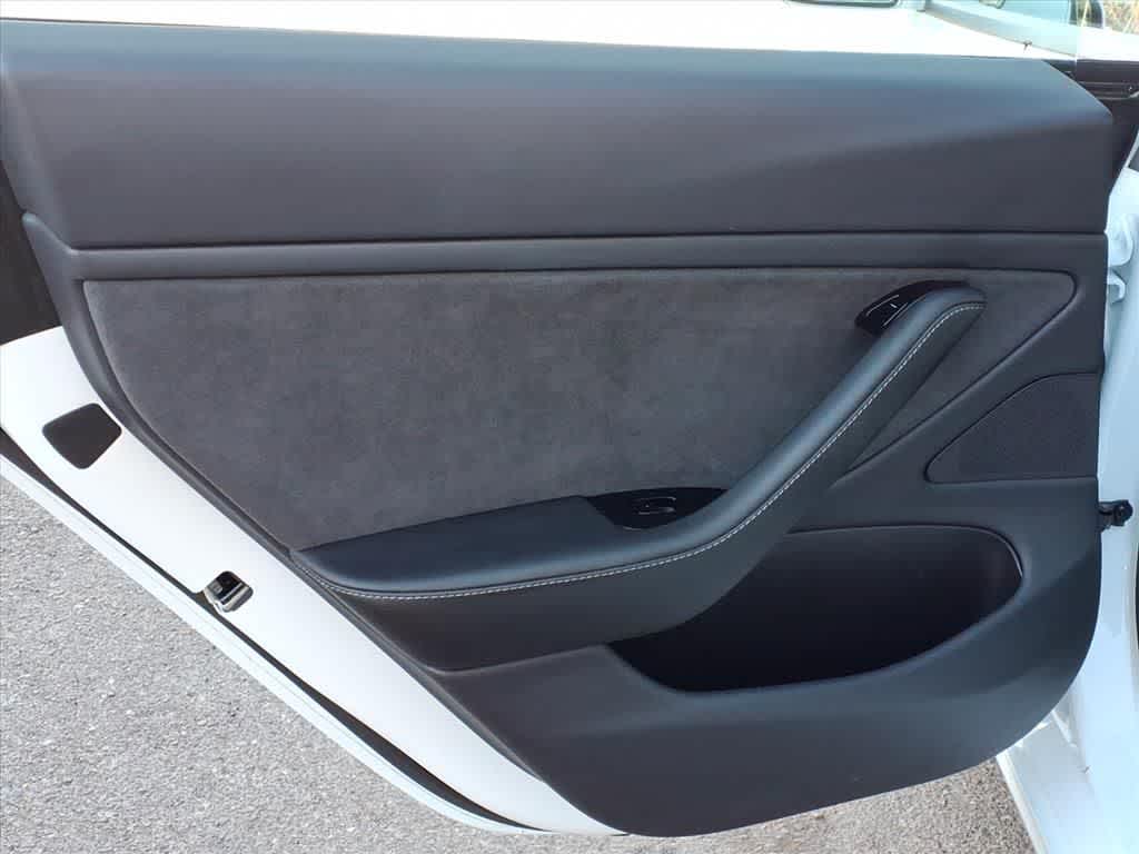 Thumbnail: 2019 Tesla Model 3 - 10