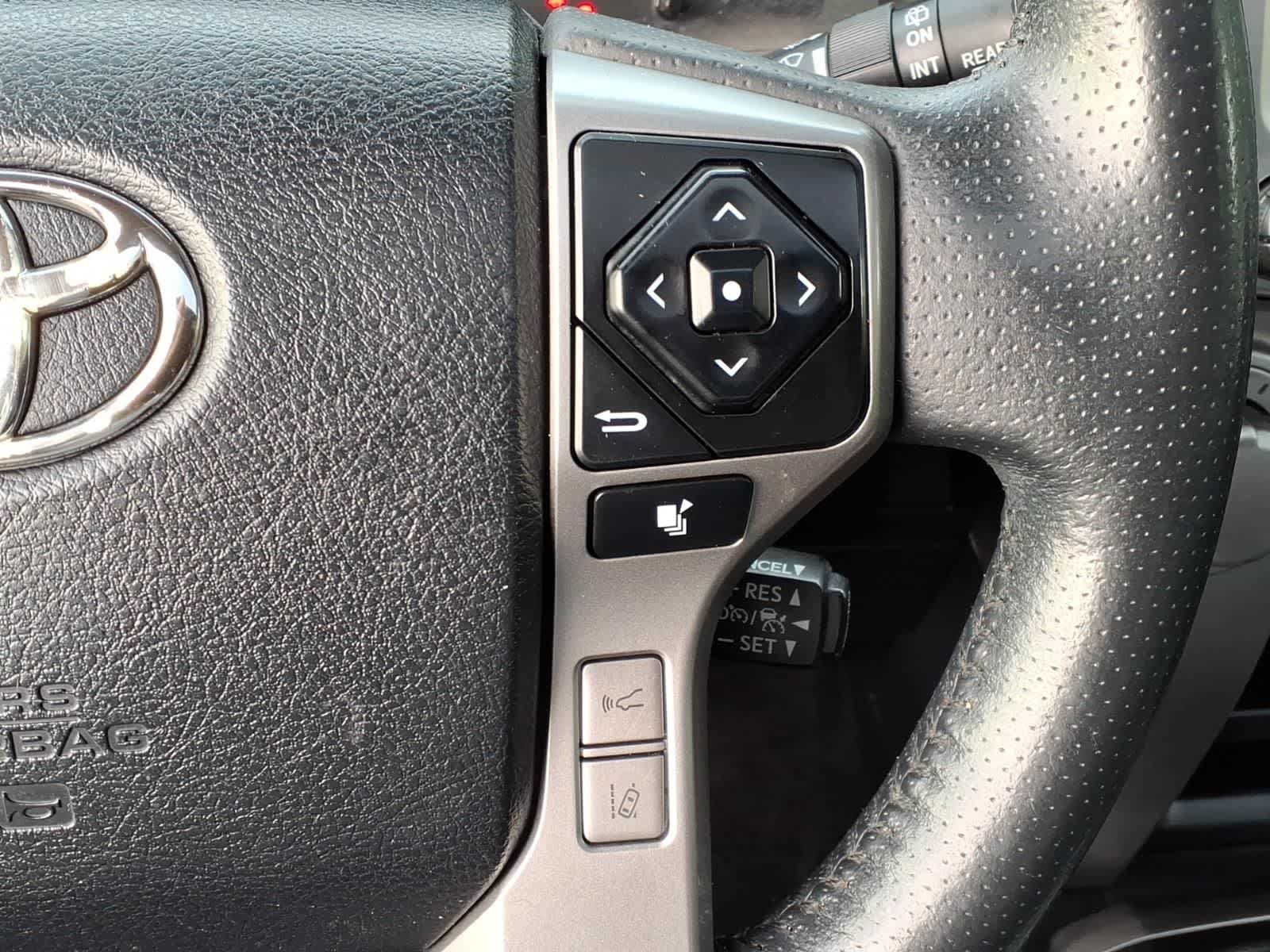 2020 Toyota 4Runner SR5 Premium - Photo 18