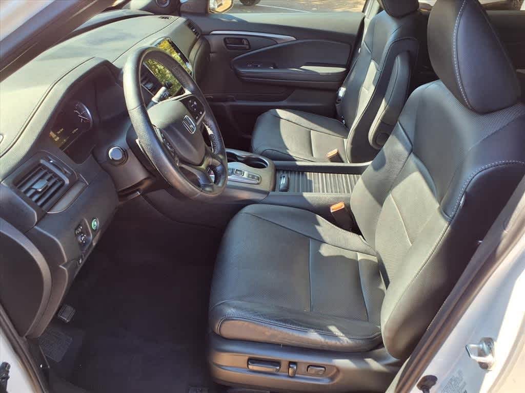 Thumbnail: 2023 Honda Passport - 16