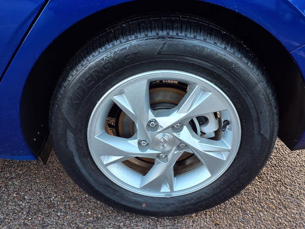 Thumbnail: 2023 Hyundai Elantra - 9