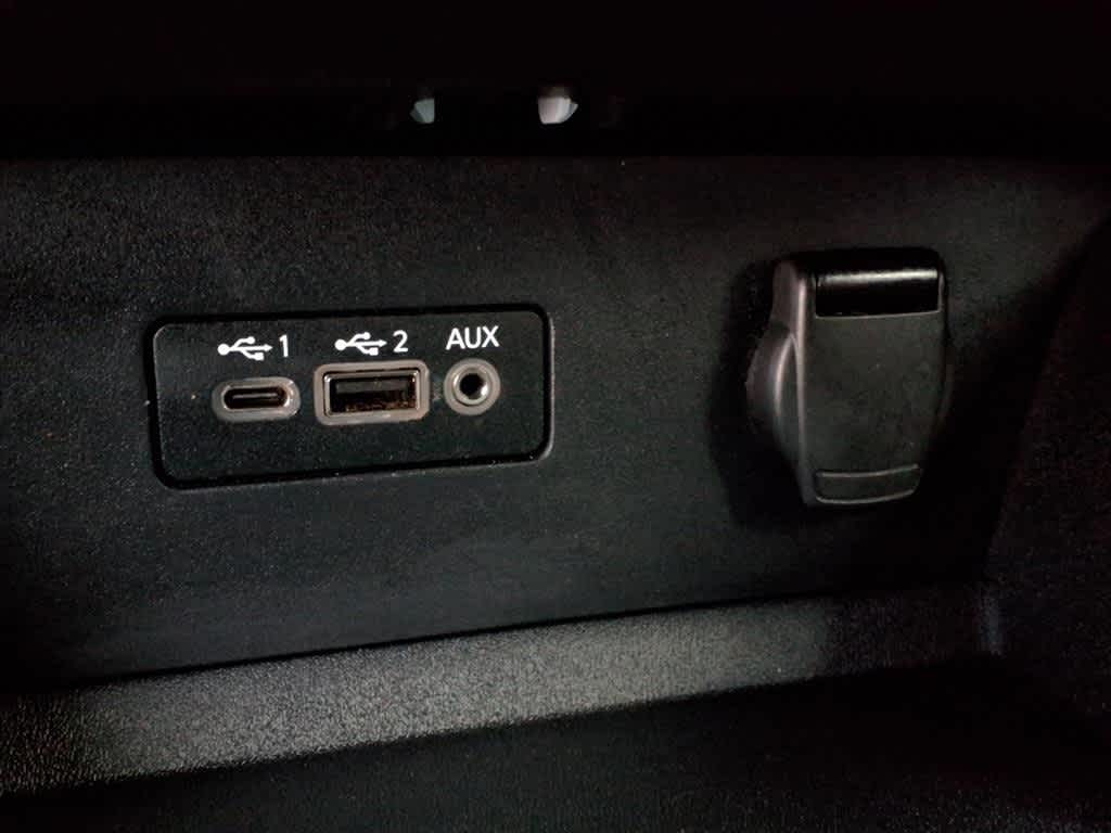 Thumbnail: 2020 Nissan Altima - 23