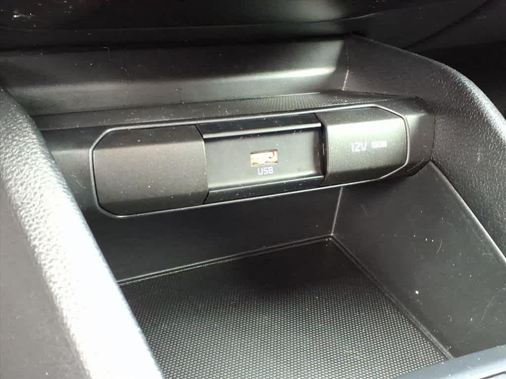 Thumbnail: 2023 Kia Rio - 24