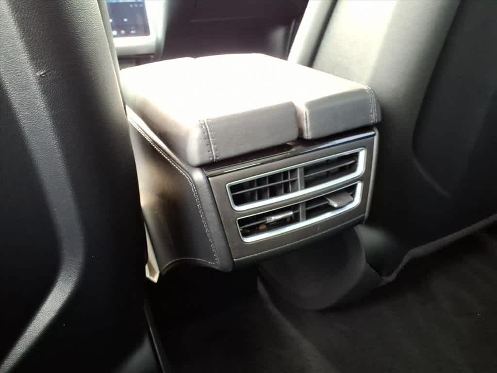 Thumbnail: 2013 Tesla Model S - 12