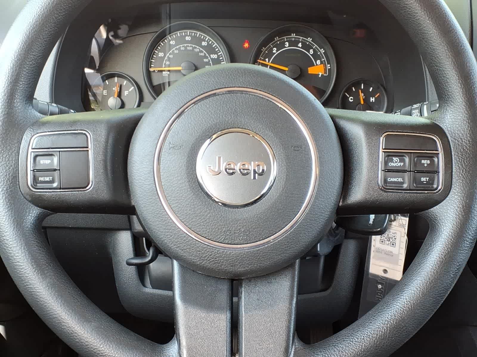 Thumbnail: 2016 Jeep Patriot - 18