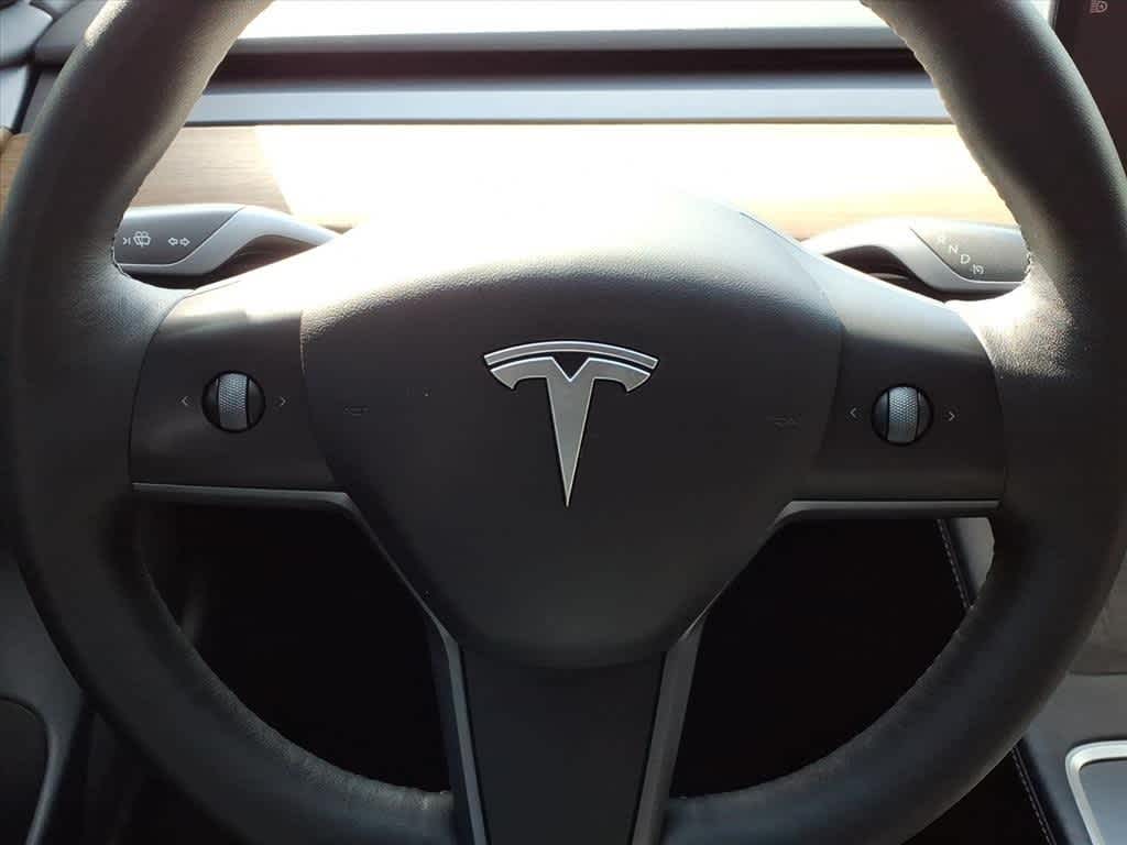 Thumbnail: 2022 Tesla Model 3 - 18