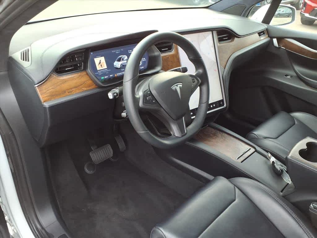 Thumbnail: 2018 Tesla Model X - 16