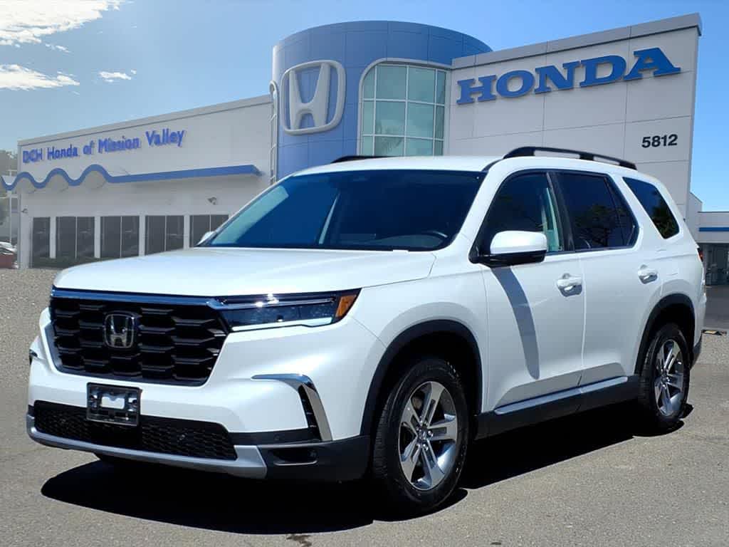 Thumbnail: 2023 Honda Pilot - 1