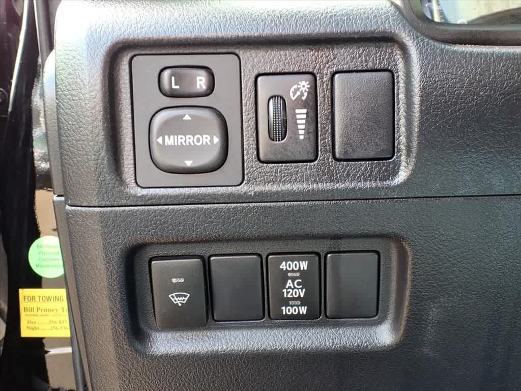 Thumbnail: 2014 Toyota 4Runner - 16