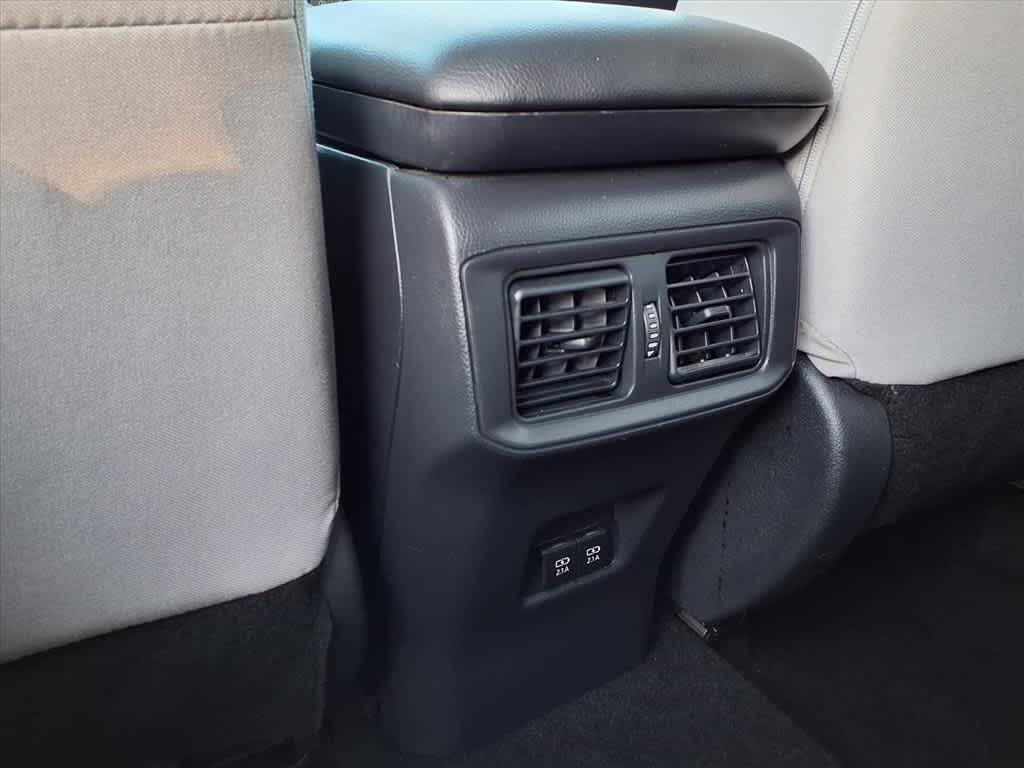 Thumbnail: 2020 Toyota RAV4 - 10