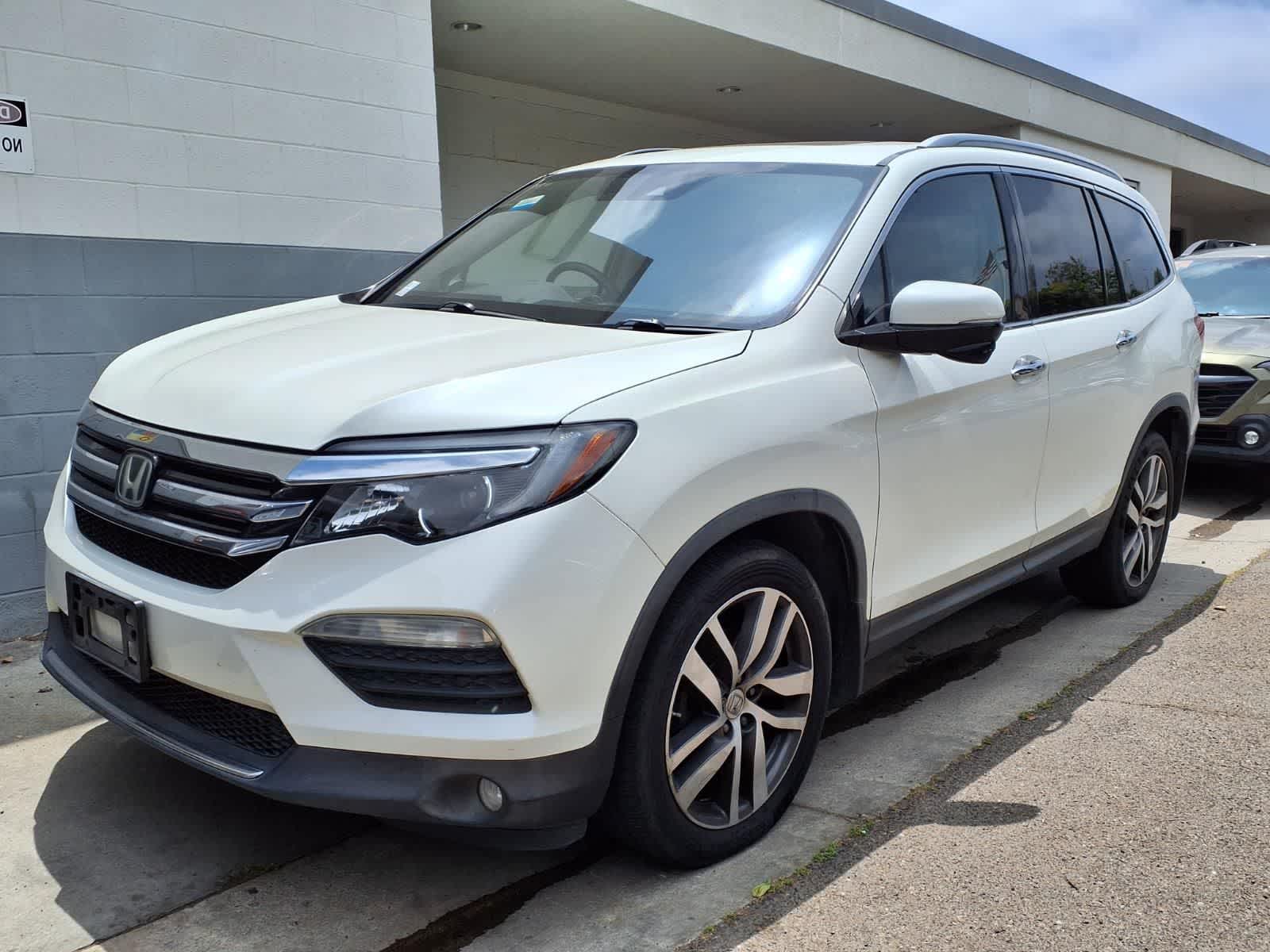 2018 Honda Pilot 4WD Touring's photo