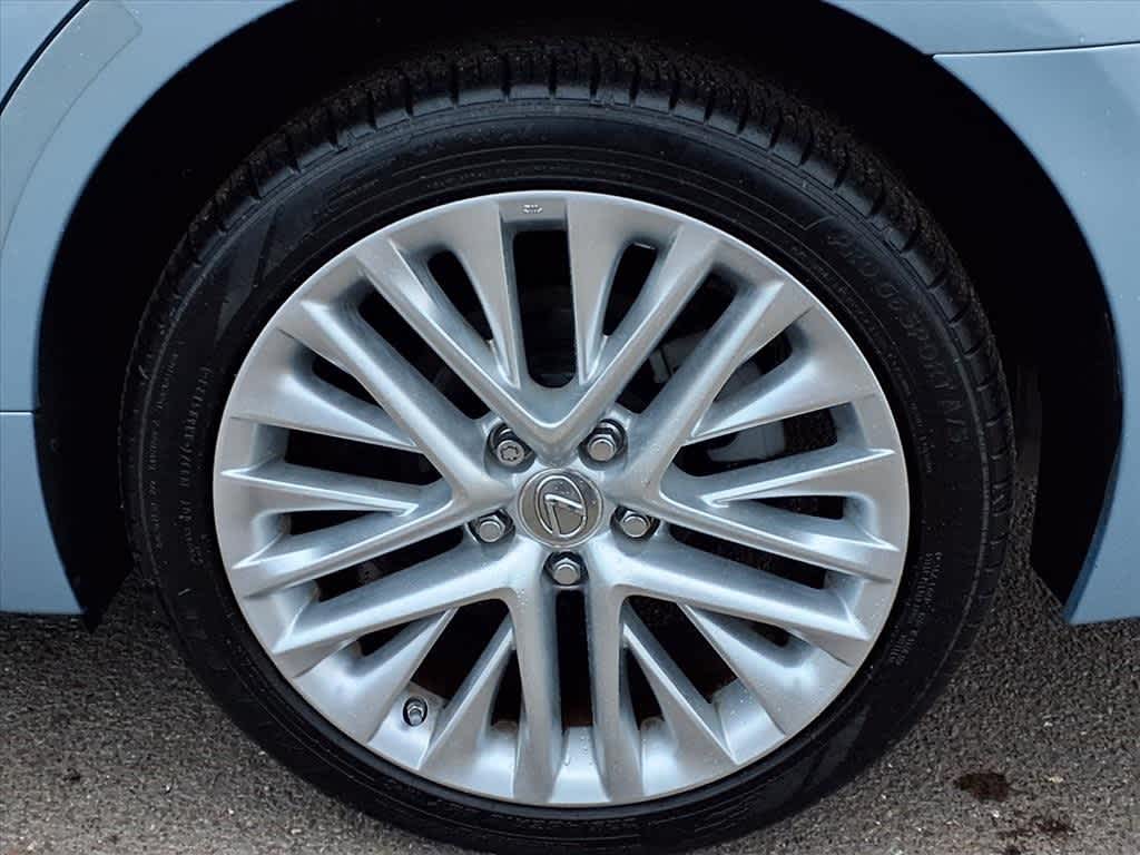 Thumbnail: 2013 Lexus ES - 9