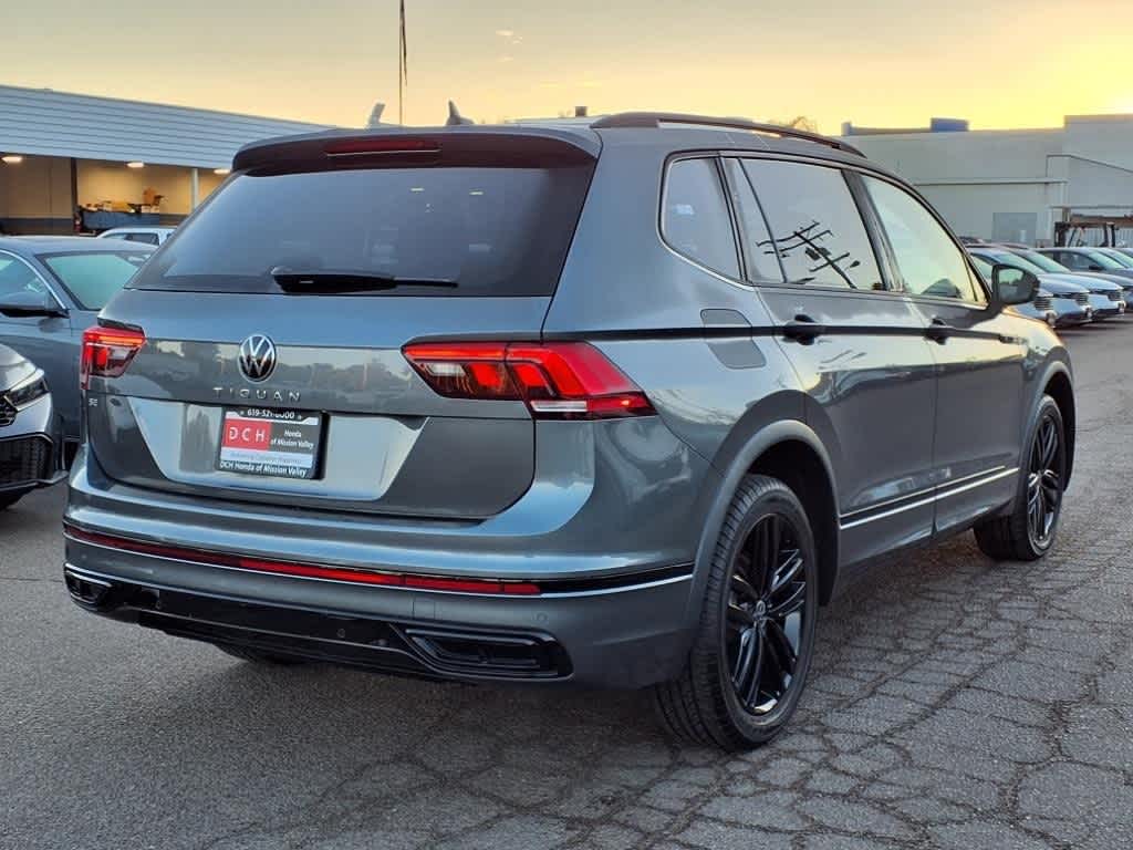 Thumbnail: 2022 Volkswagen Tiguan - 4