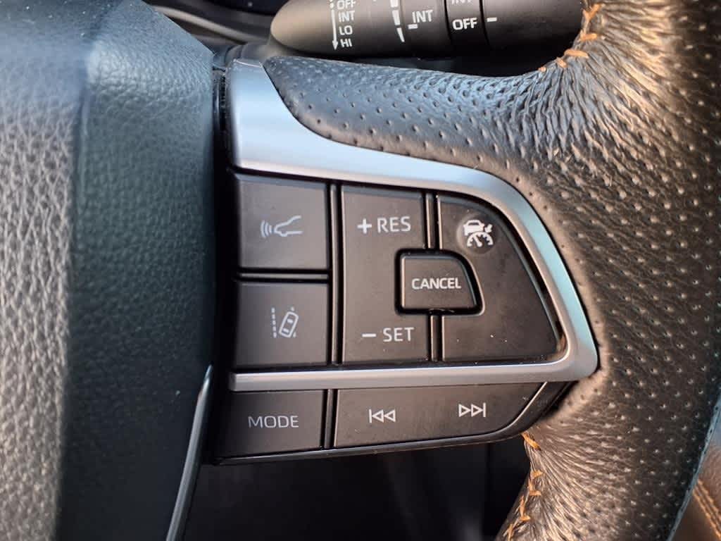 Thumbnail: 2024 Toyota Sienna - 18