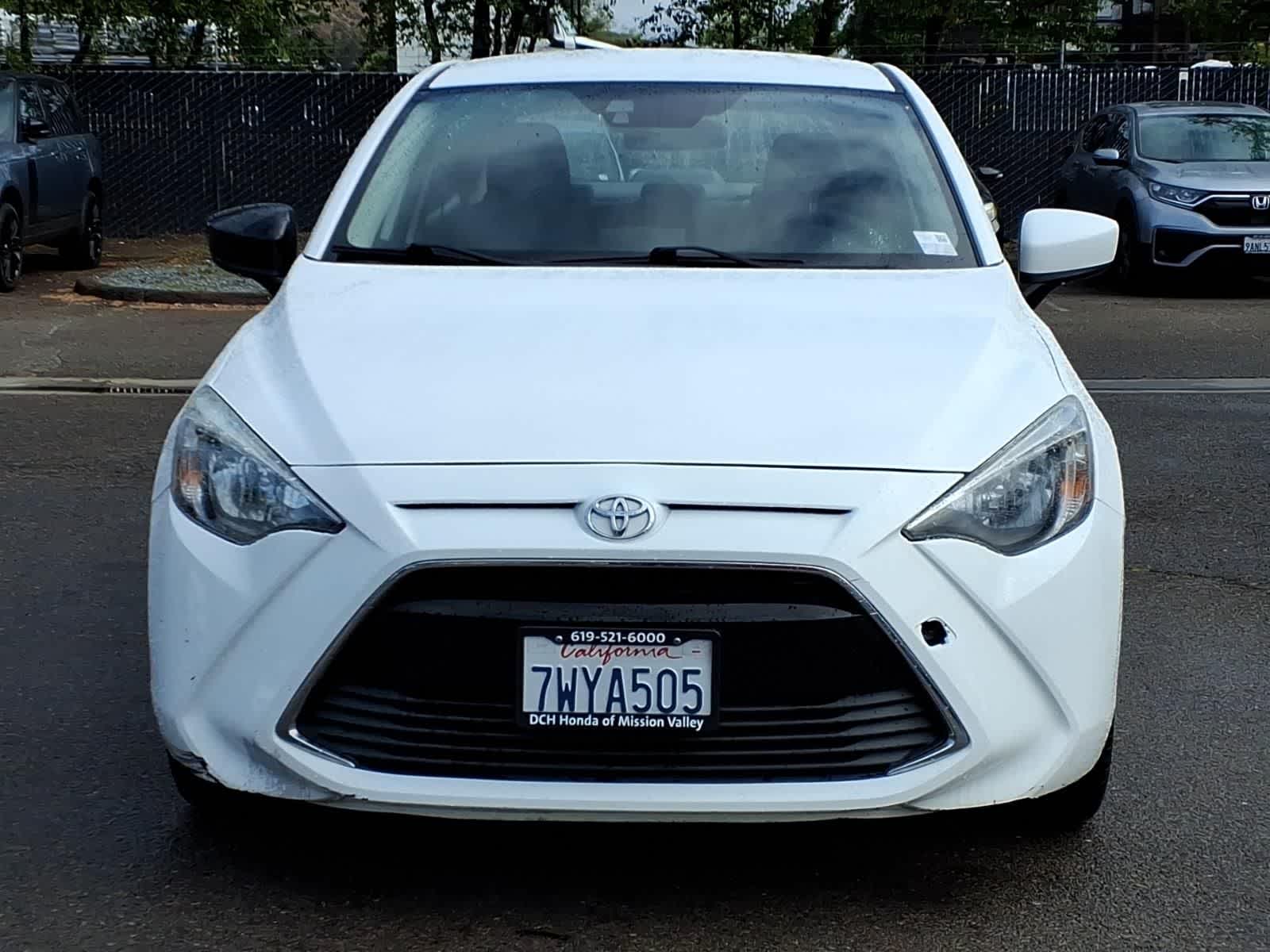 Thumbnail: 2017 Toyota Yaris iA - 2