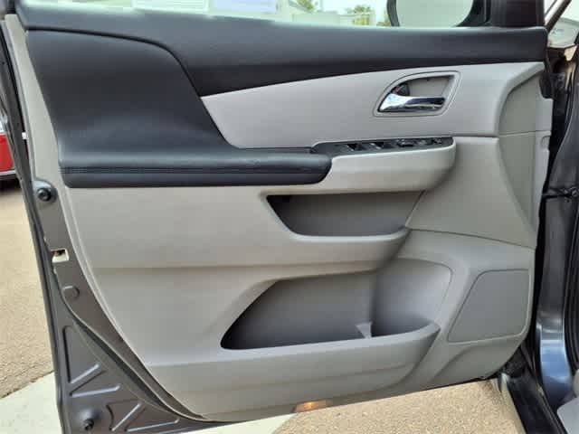 Thumbnail: 2016 Honda Odyssey - 15