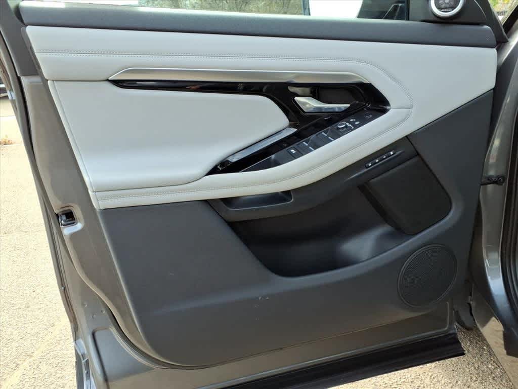 Thumbnail: 2020 Land Rover Range Rover Evoque - 13