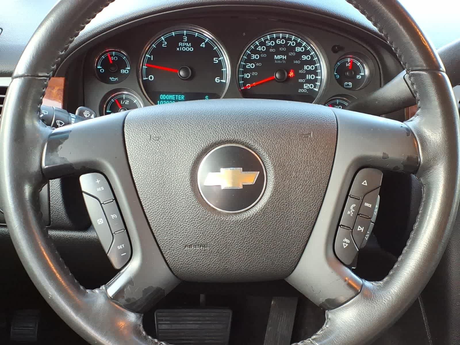 Thumbnail: 2010 Chevrolet Tahoe - 18