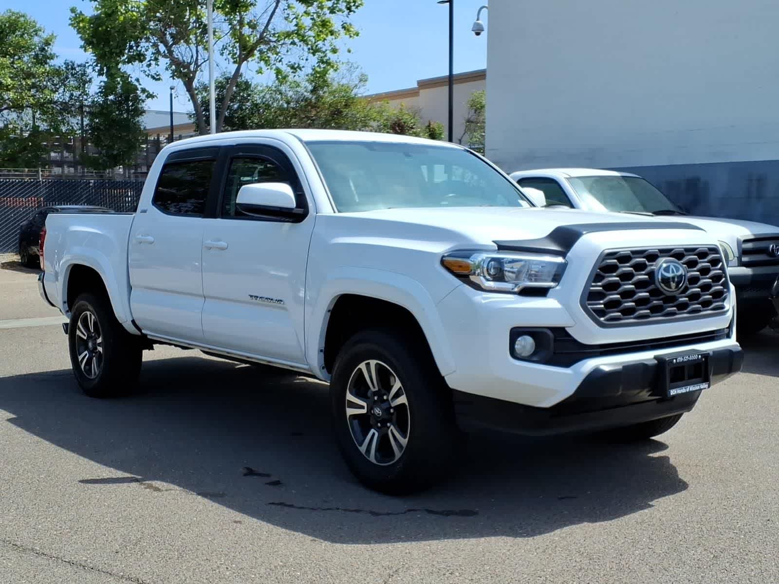 Thumbnail: 2017 Toyota Tacoma - 2