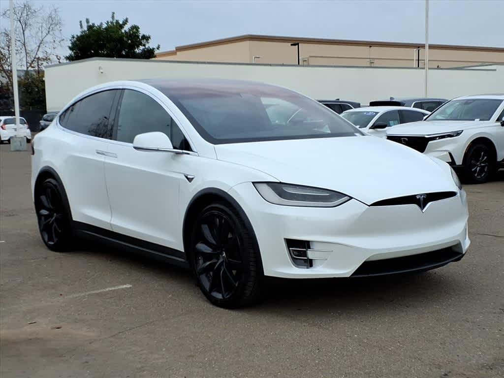Thumbnail: 2018 Tesla Model X - 3