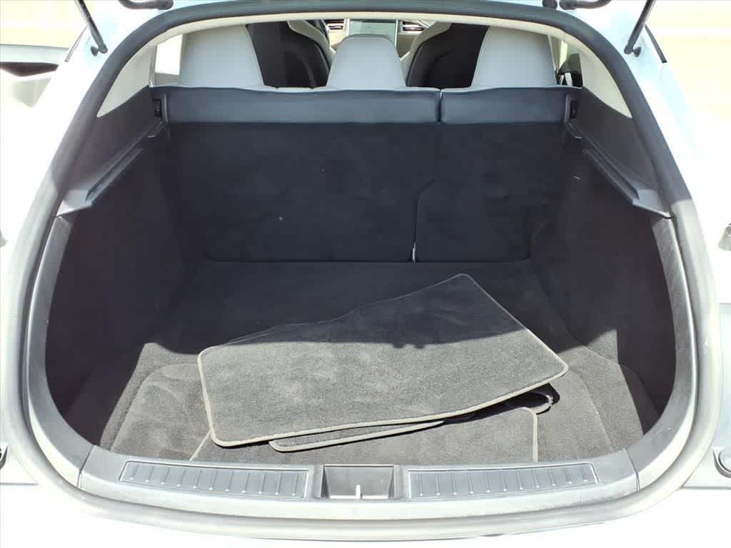 Thumbnail: 2015 Tesla Model S - 7