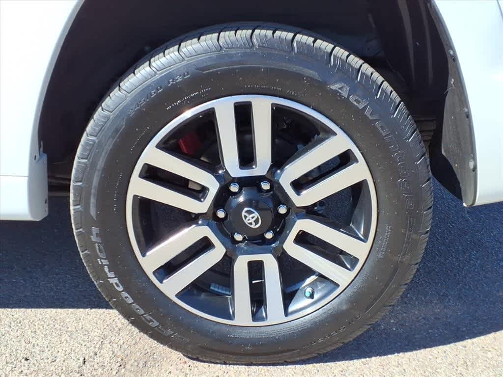 Thumbnail: 2014 Toyota 4Runner - 8