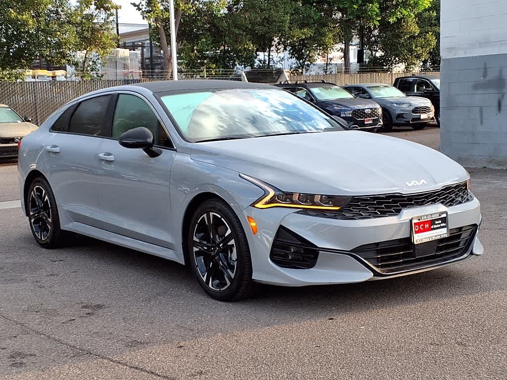 Thumbnail: 2022 Kia K5 - 3