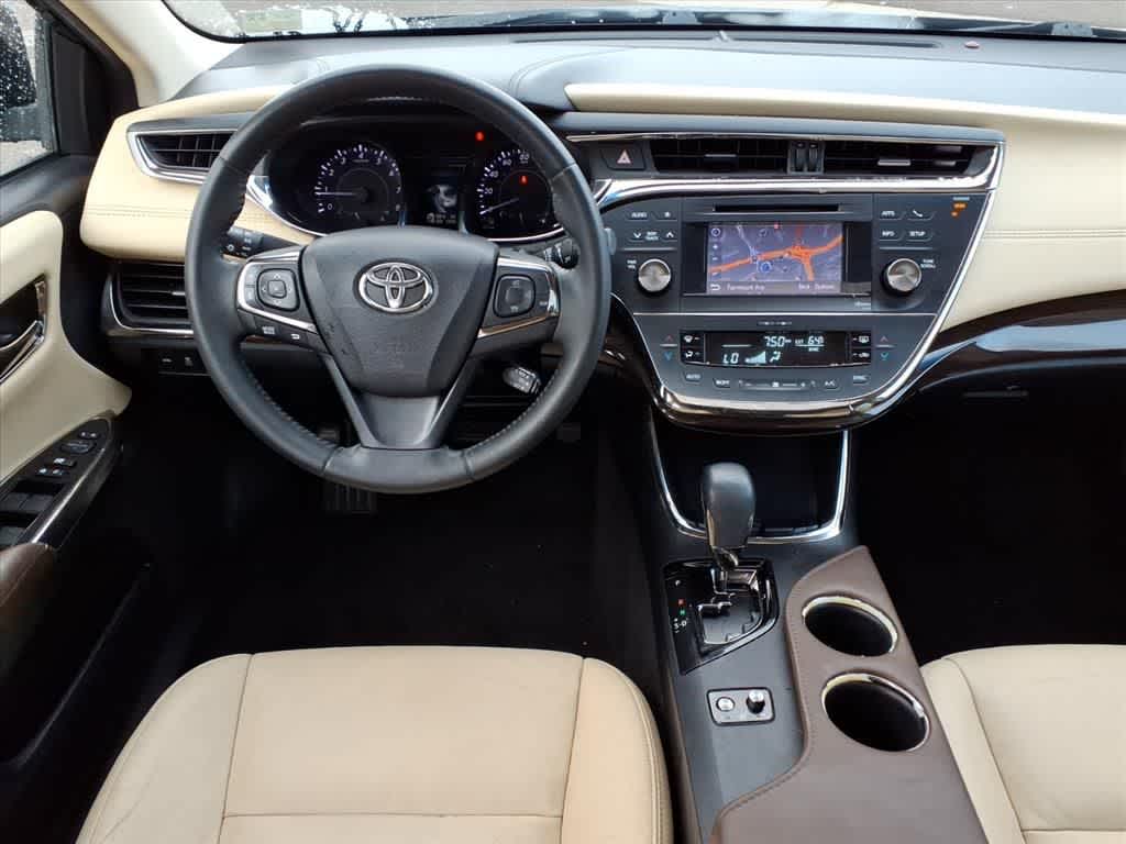 Thumbnail: 2014 Toyota Avalon - 10