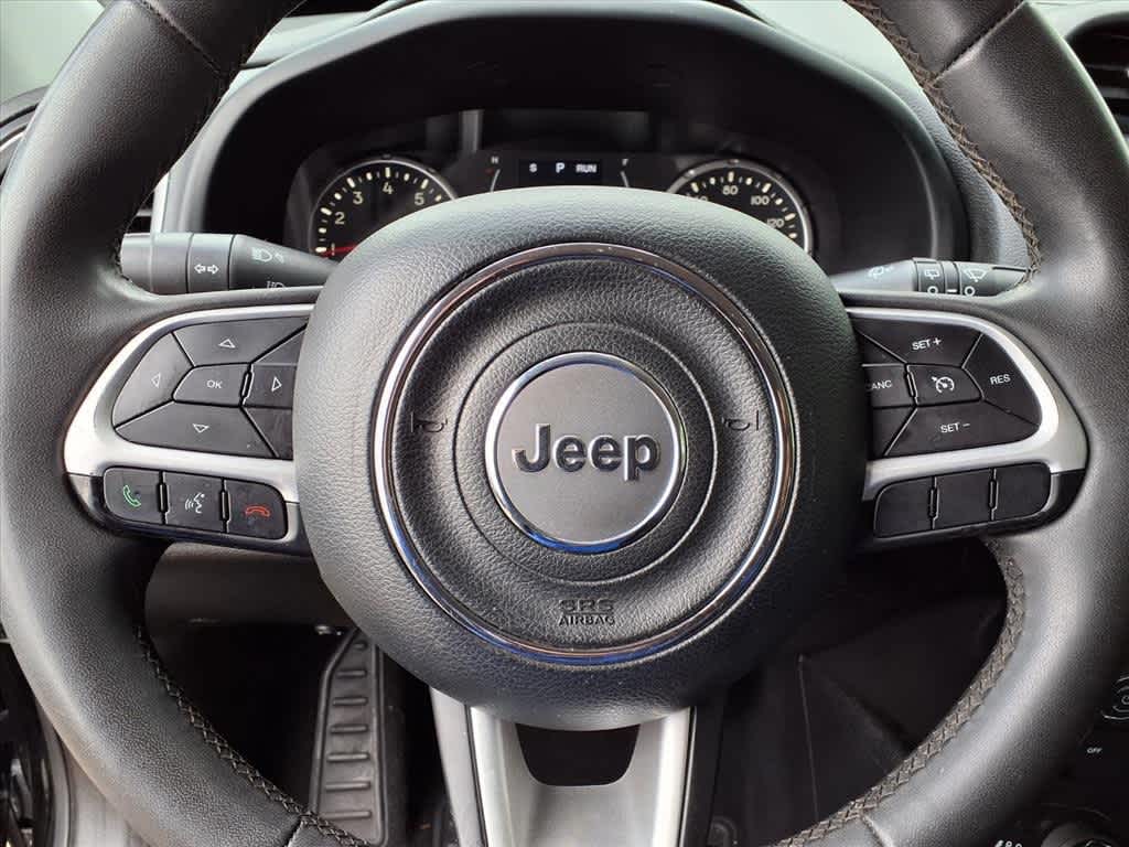 Thumbnail: 2018 Jeep Renegade - 16