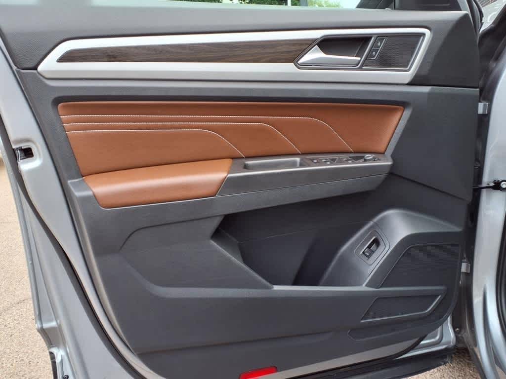 Thumbnail: 2023 Volkswagen Atlas - 14