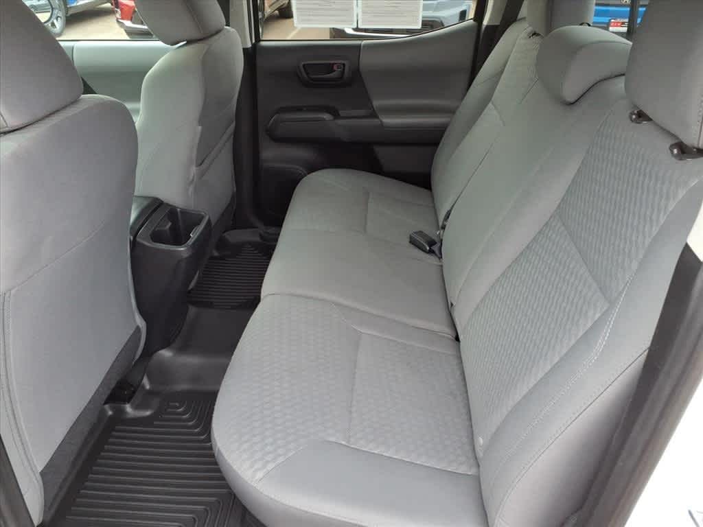 Thumbnail: 2021 Toyota Tacoma - 10