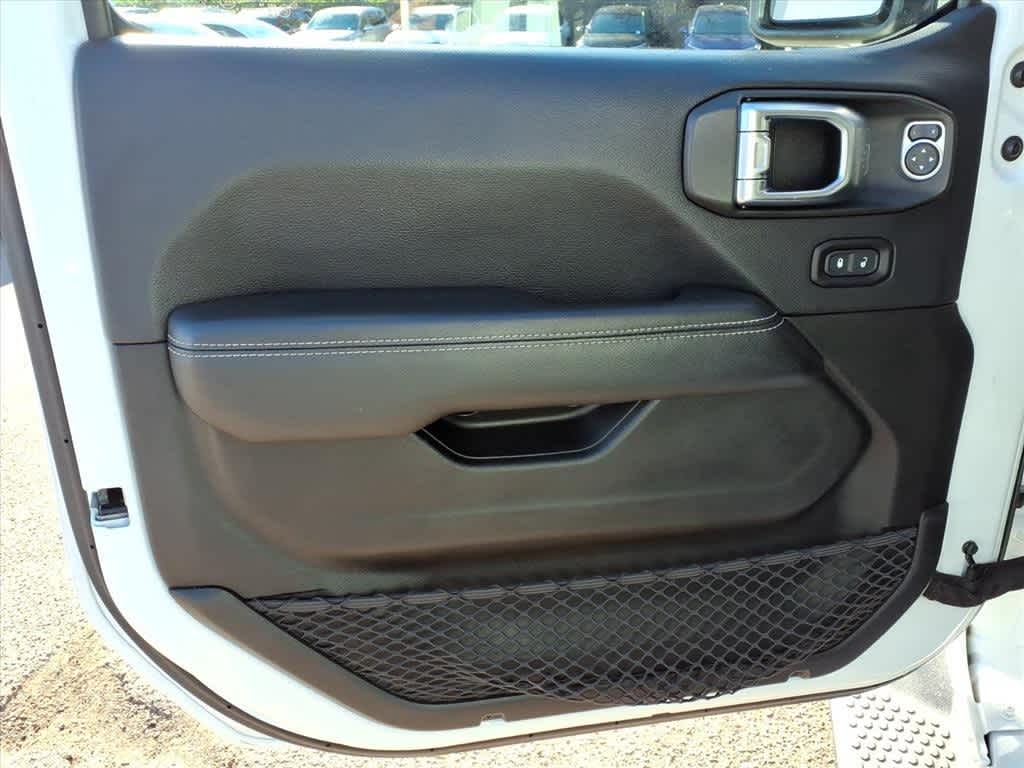 Thumbnail: 2018 Jeep Wrangler - 13