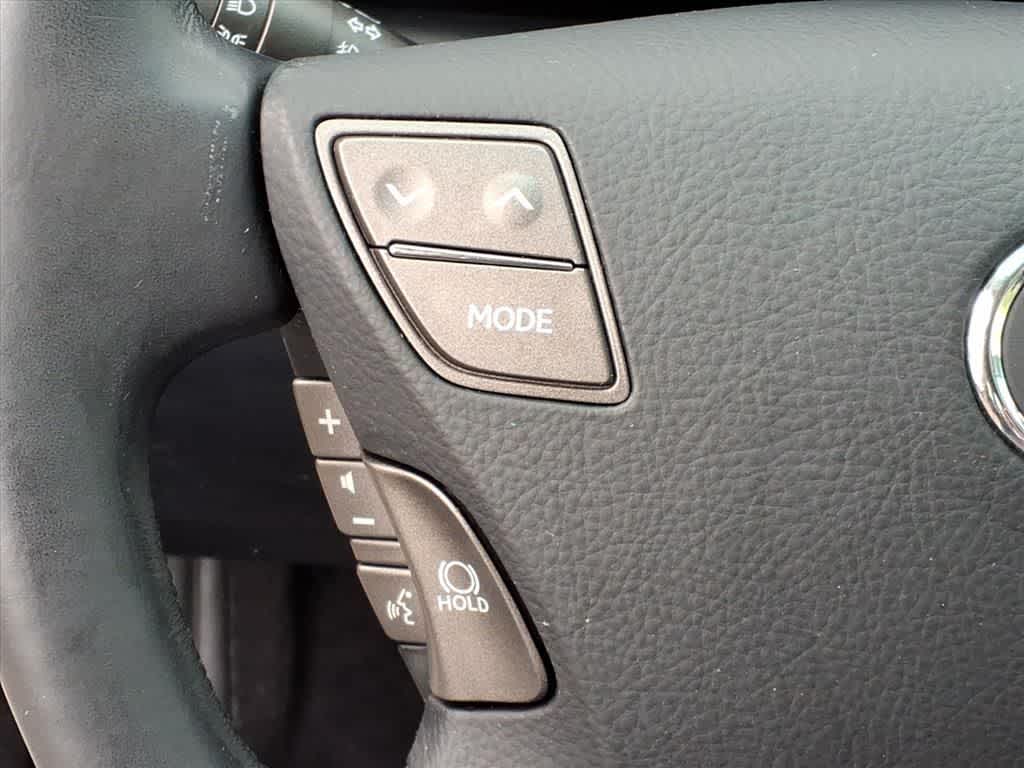 Thumbnail: 2010 Lexus LS - 18