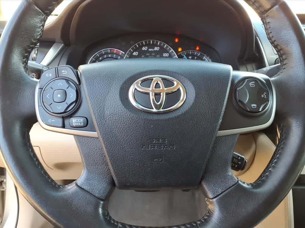 Thumbnail: 2013 Toyota Camry - 14