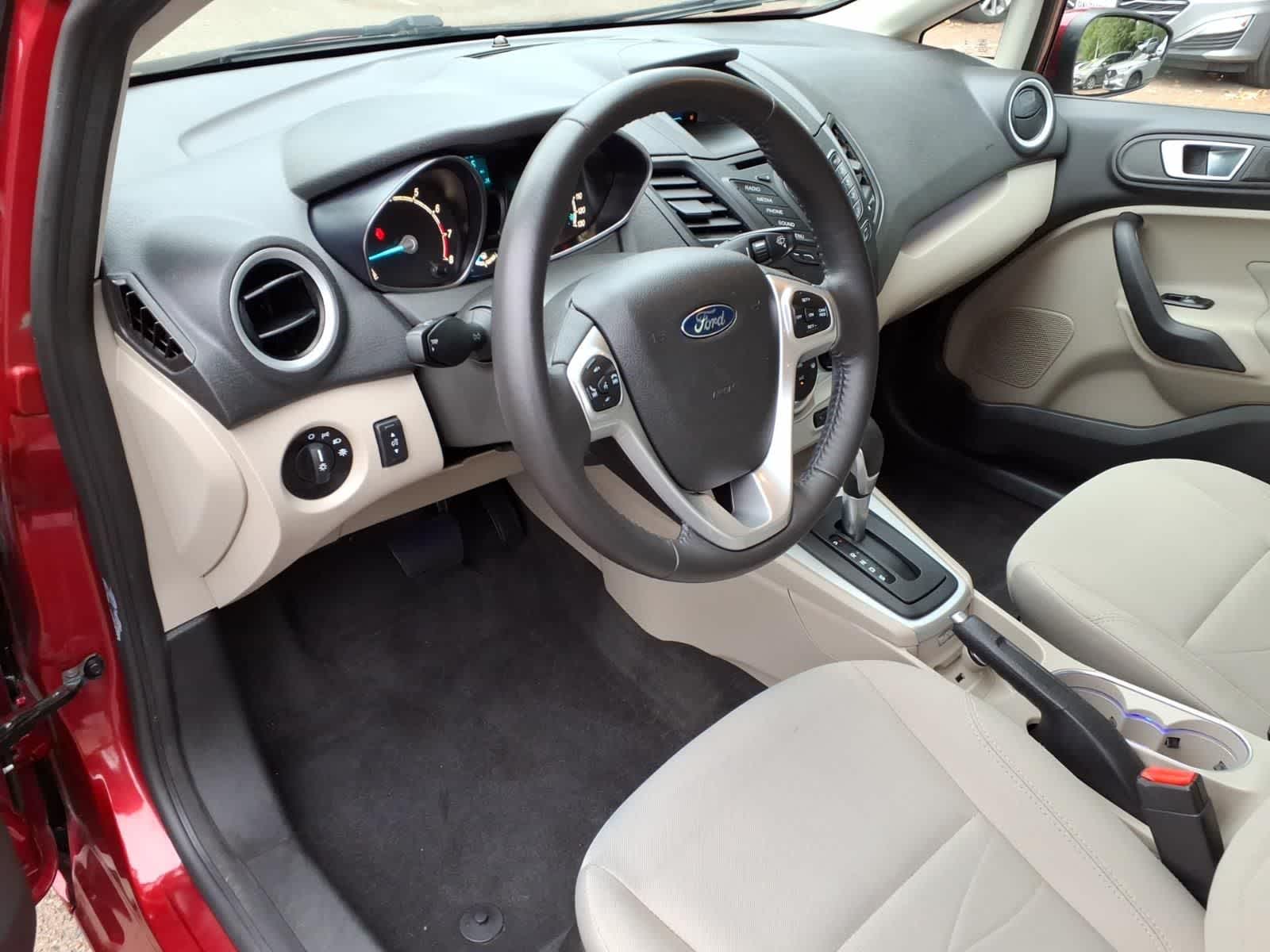Thumbnail: 2014 Ford Fiesta - 14