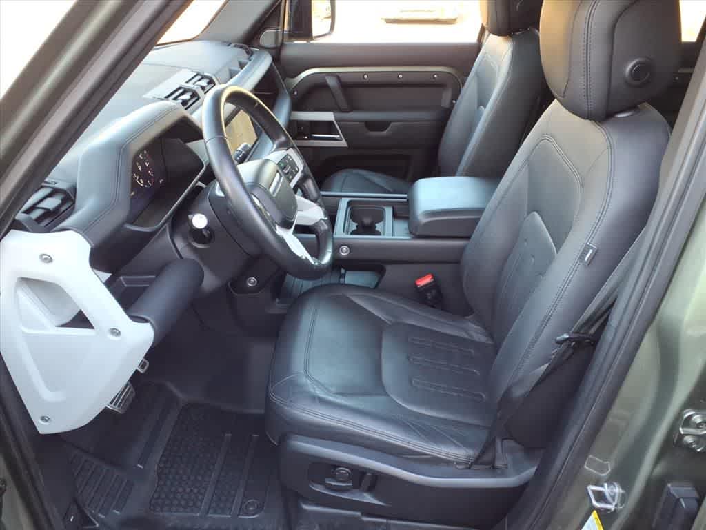 Thumbnail: 2020 Land Rover Defender - 14