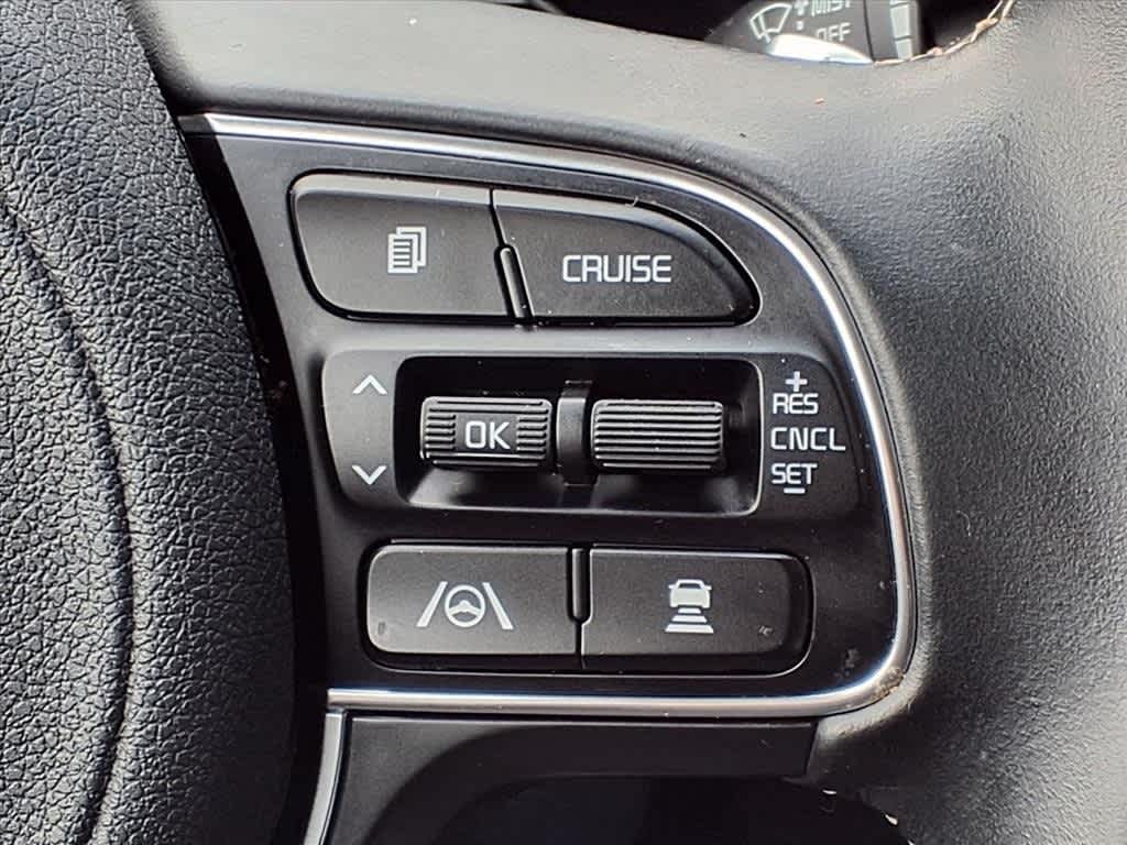 Thumbnail: 2022 Kia Niro - 18