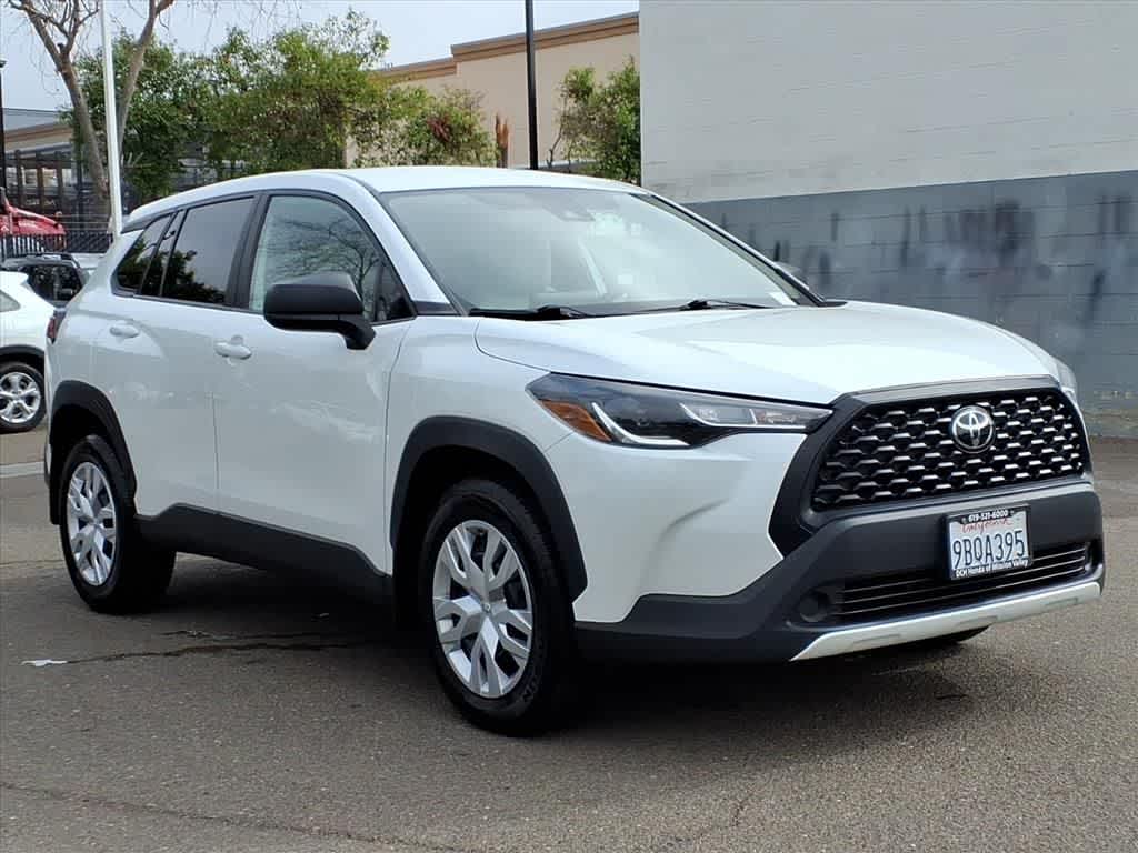 Thumbnail: 2022 Toyota Corolla Cross - 3